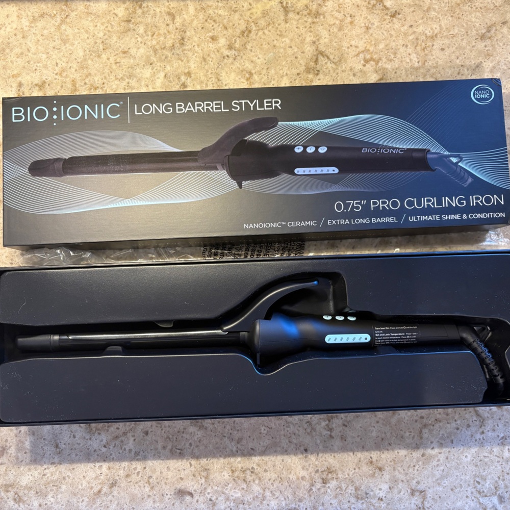 Black Long Barrel Styler Curling Iron